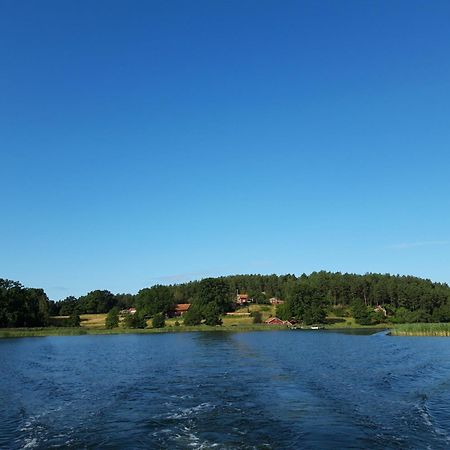 Gaerdsholmens Skaergardshemman "Eken" Villa Edsbruk Eksteriør billede