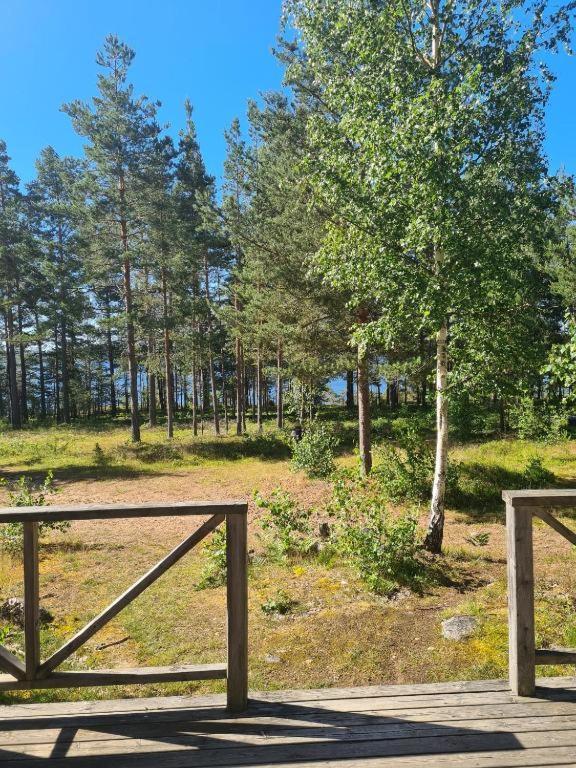 Gaerdsholmens Skaergardshemman "Eken" Villa Edsbruk Eksteriør billede
